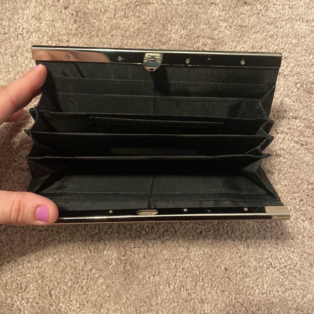 Wallet - Picture 2 of 4